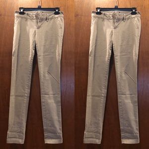 delia*s khaki pants